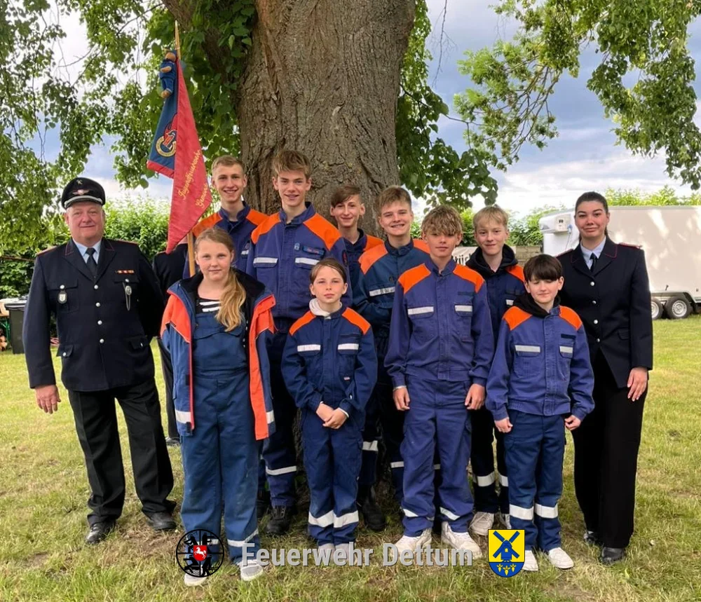 Die Jugendfeuerwehr Dettum mit ihren Betreuern